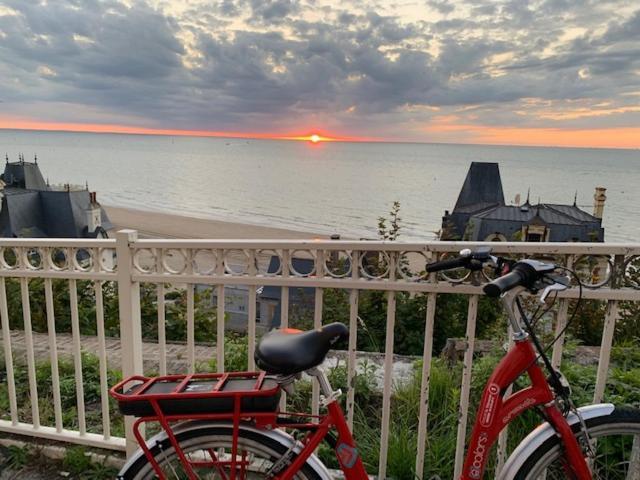 L'Appartement Vue Mer De La Villa Des Rosiers - Trouville Sur Mer Екстер'єр фото