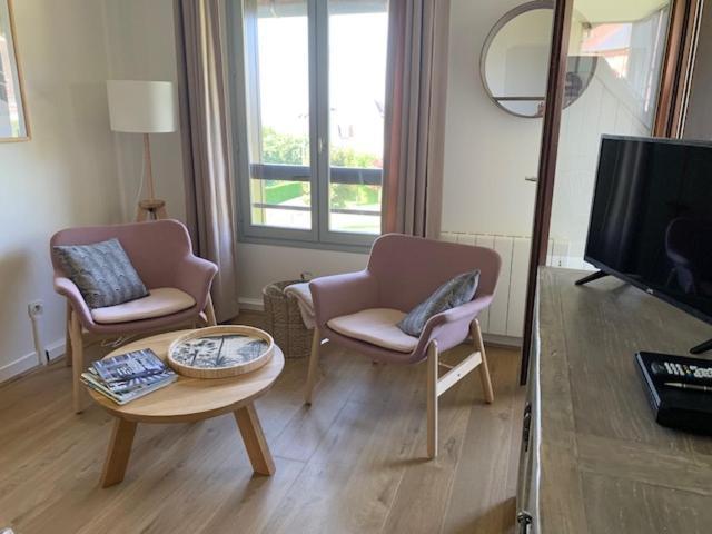 L'Appartement Vue Mer De La Villa Des Rosiers - Trouville Sur Mer Екстер'єр фото